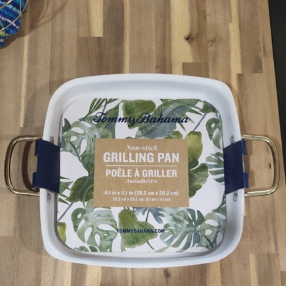 Tommy Bahama Other - Tommy Bahama Outdoor Non-Stick Grilling Pan🍃 NWT!